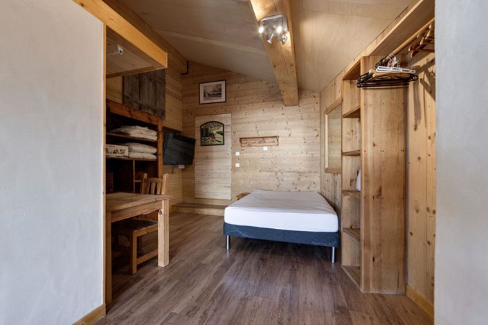 Image No.5-2 Bed House for sale