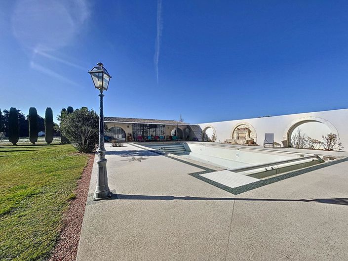 Image No.23-6 Bed House for sale