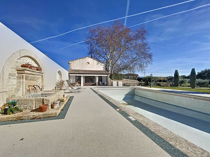 Image No.24-6 Bed House for sale