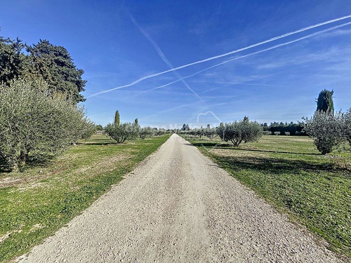 Image No.26-6 Bed House for sale