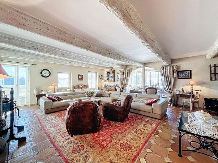 Image No.7-6 Bed House for sale