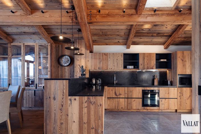 Image No.2-Propriété de 5 chambres à vendre à Courchevel