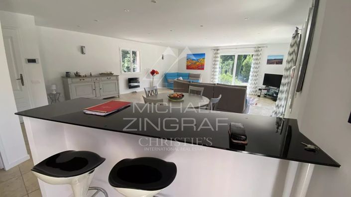 Image No.7-Maison de 4 chambres à vendre à Saint-Cézaire-sur-Siagne