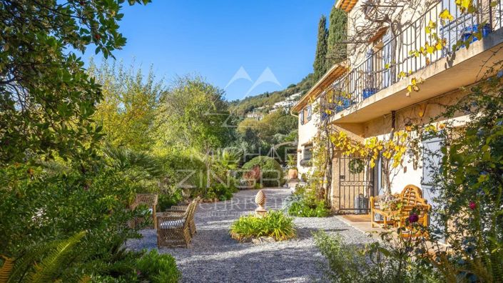 Image No.18-4 Bed House for sale