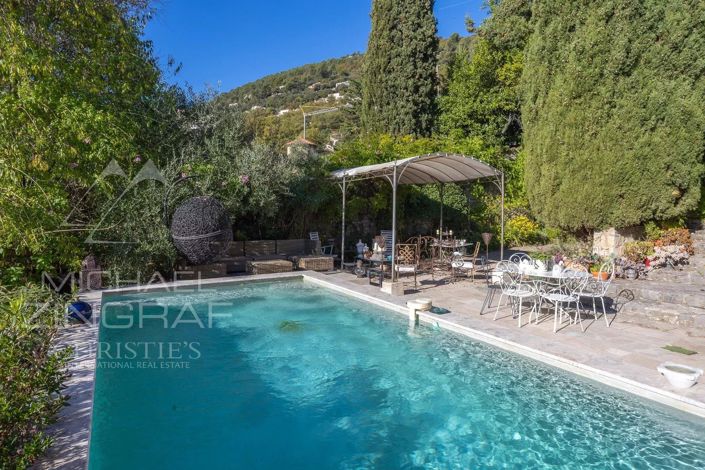 Image No.2-4 Bed House for sale