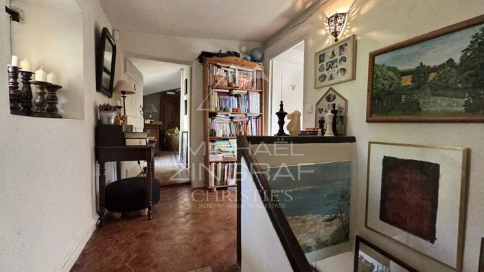 Image No.23-4 Bed House for sale