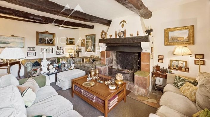 Image No.6-4 Bed House for sale