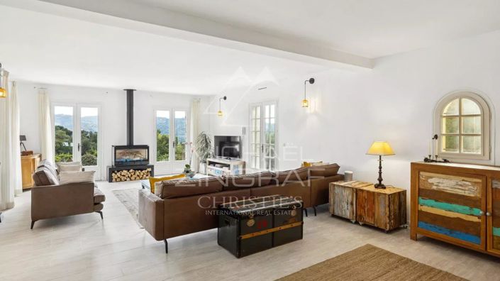 Image No.3-Maison de 8 chambres à vendre à Peymeinade