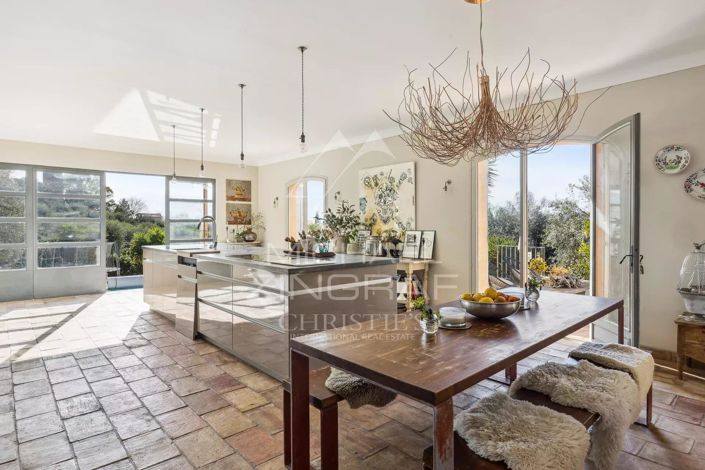 Image No.4-4 Bed House for sale