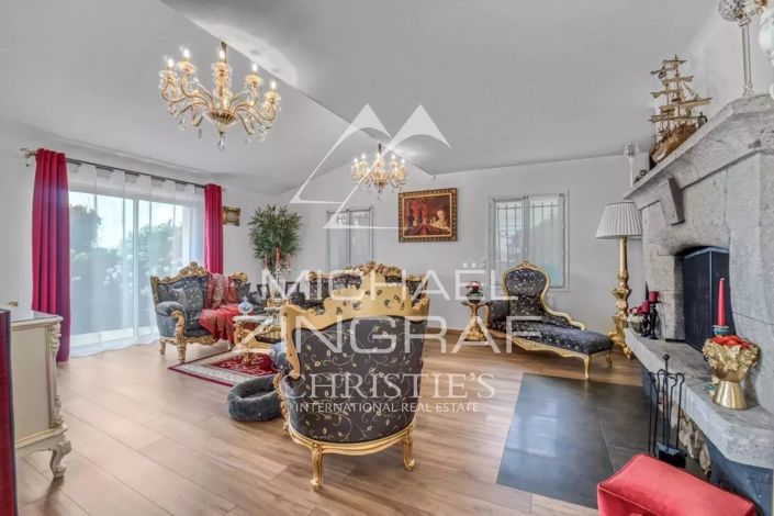 Image No.6-4 Bed House for sale