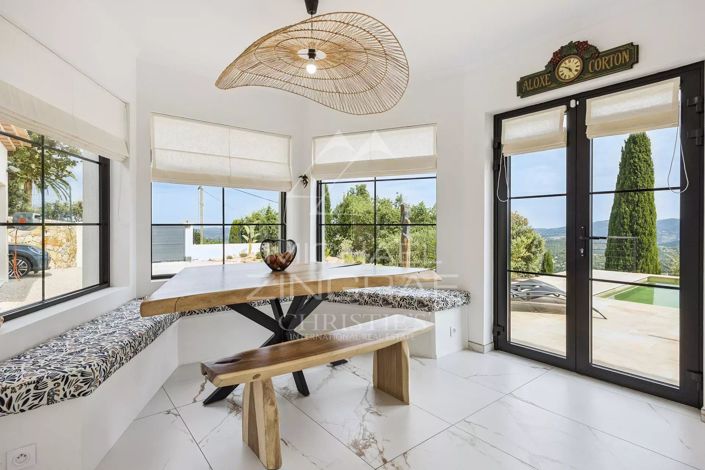Image No.6-4 Bed House for sale