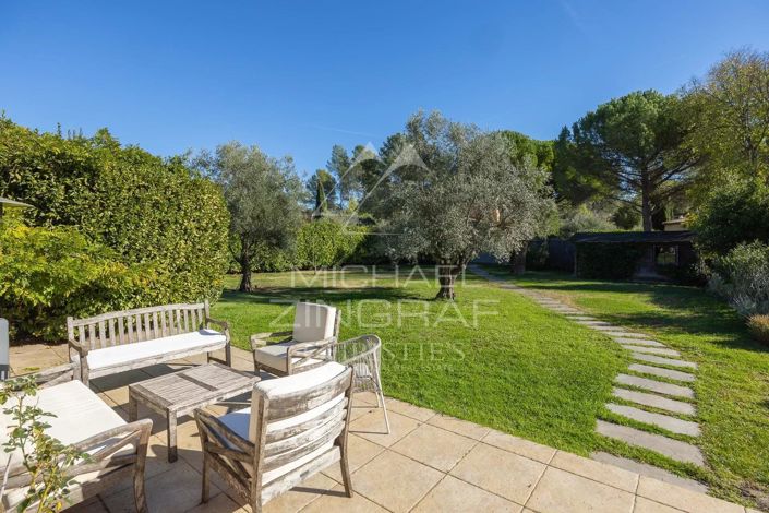 Image No.10-Maison de 7 chambres à vendre à Peymeinade