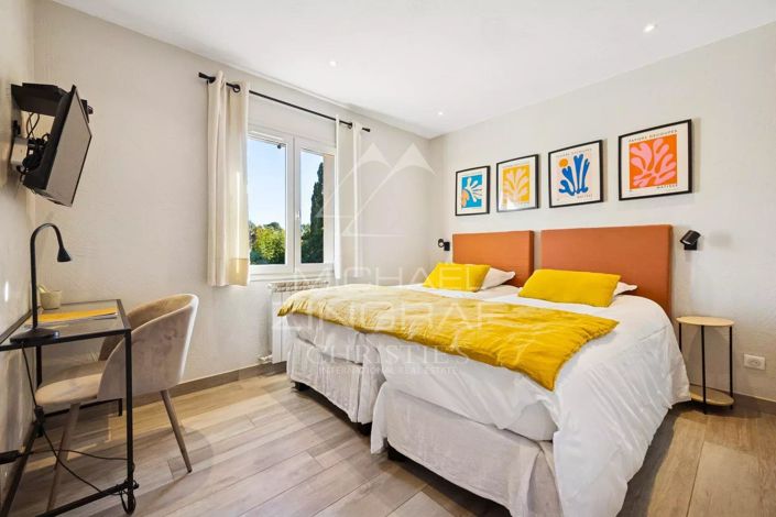 Image No.13-7 Bed House for sale