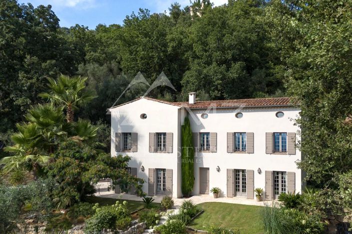 Image No.8-5 Bed House for sale