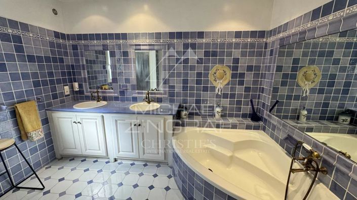 Image No.10-Maison de 4 chambres à vendre à Saint-Cézaire-sur-Siagne