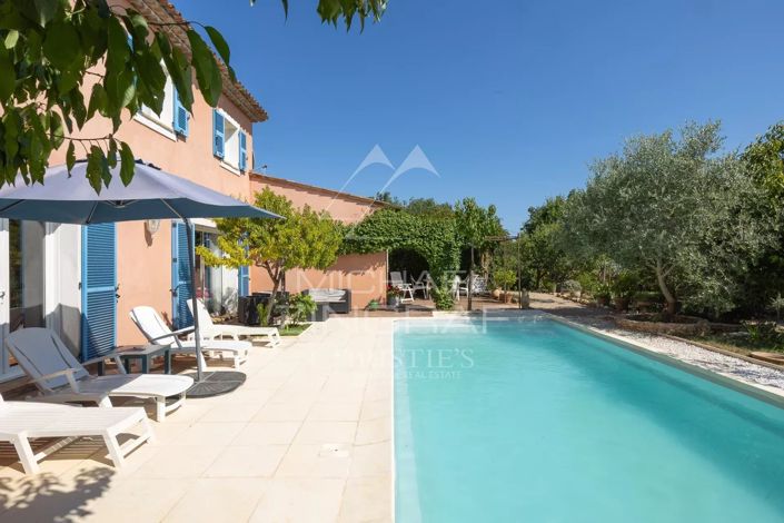 Image No.2-4 Bed House for sale