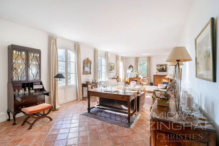 Image No.5-5 Bed House for sale