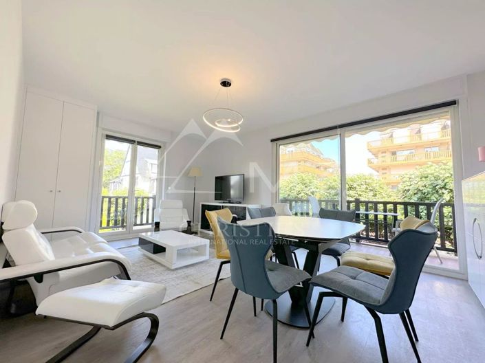 Image No.3-Appartement de 2 chambres à vendre à Deauville