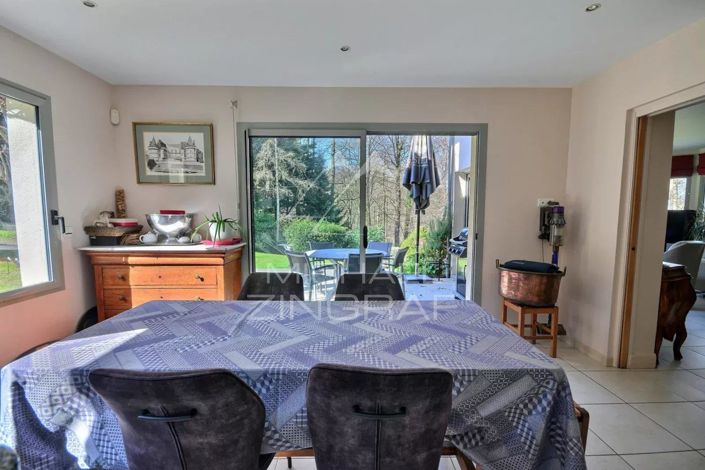 Image No.3-6 Bed House for sale