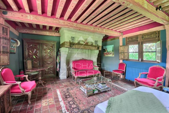 Image No.12-6 Bed House for sale