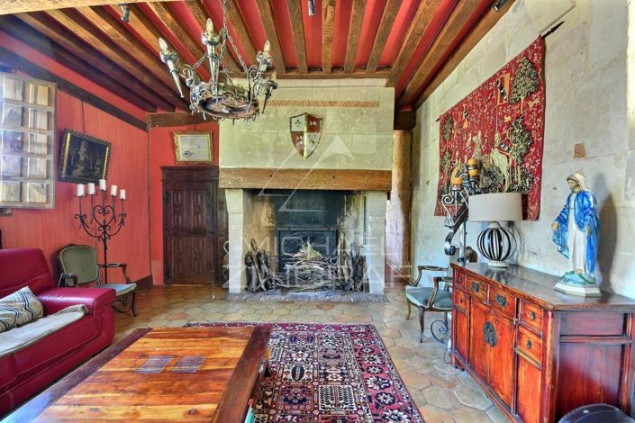 Image No.8-6 Bed House for sale