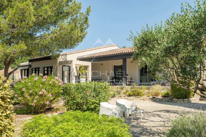 Image No.2-Maison de 4 chambres à vendre à Lourmarin