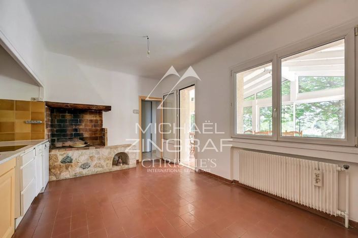 Image No.16-4 Bed House for sale