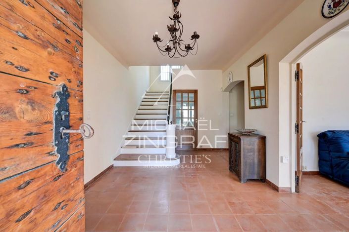 Image No.9-4 Bed House for sale