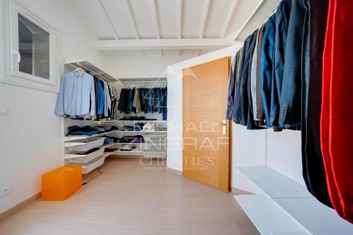 Image No.13-4 Bed House for sale