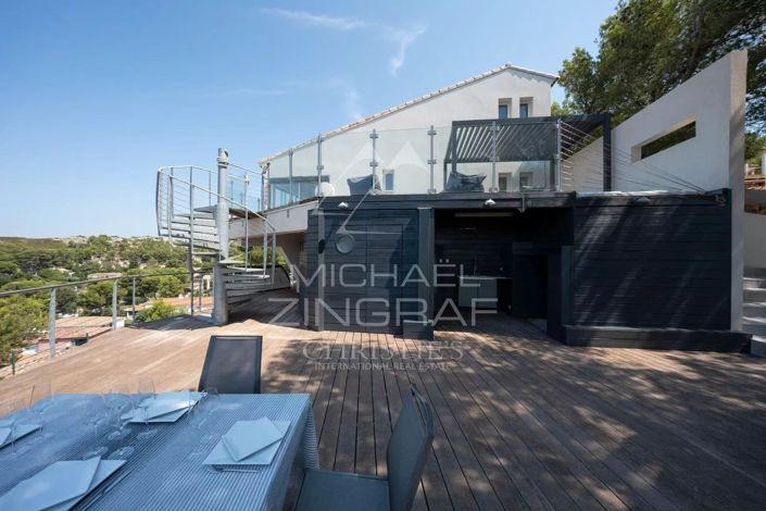 Image No.18-4 Bed House for sale