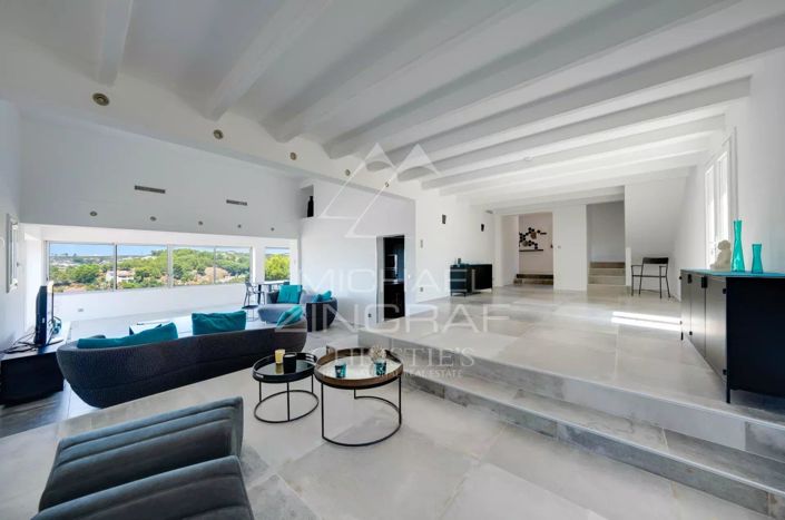 Image No.5-4 Bed House for sale