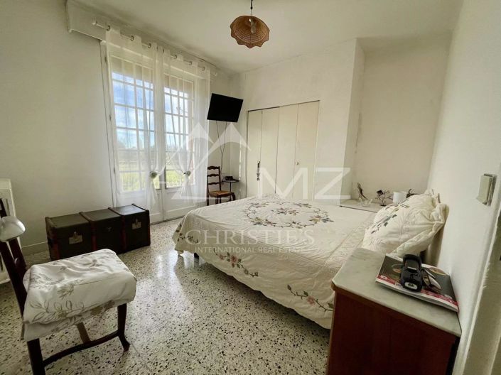 Image No.18-3 Bed House for sale