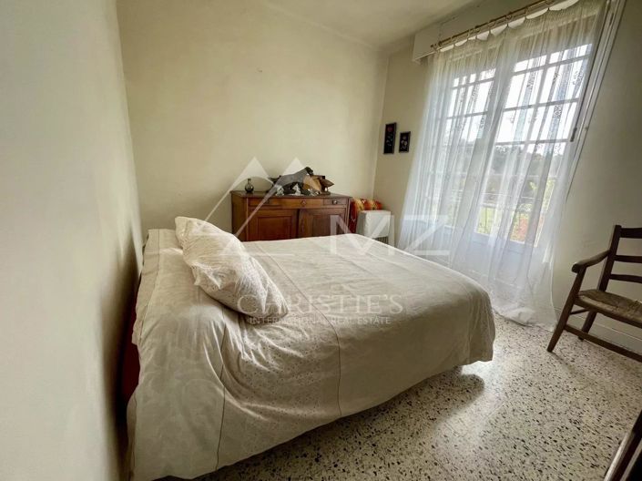 Image No.19-3 Bed House for sale