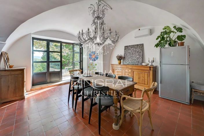 Image No.9-7 Bed House for sale