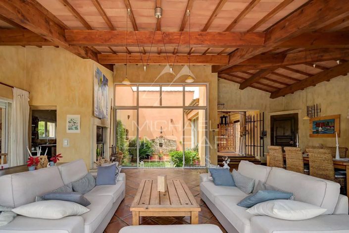 Image No.2-4 Bed House for sale