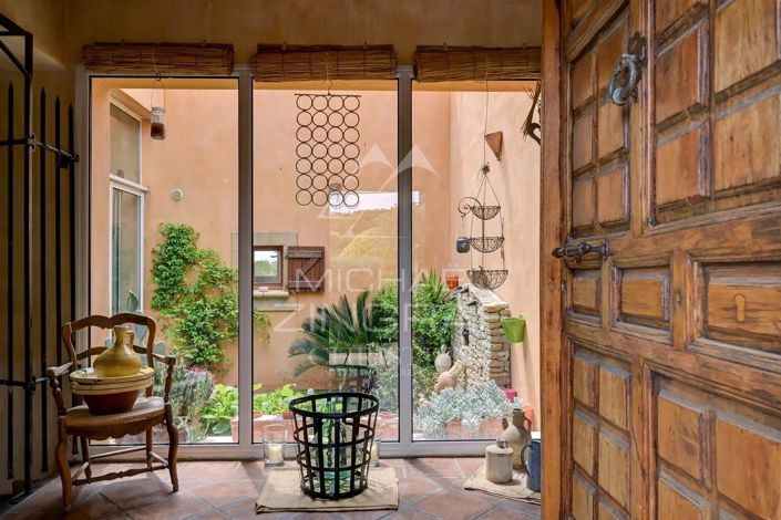 Image No.7-4 Bed House for sale