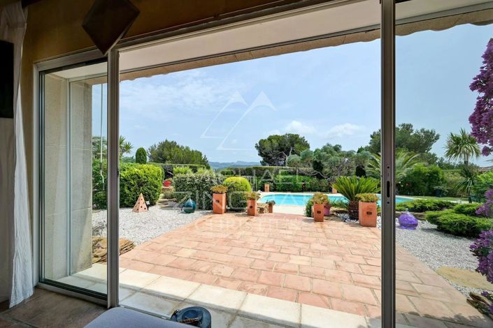 Image No.9-4 Bed House for sale