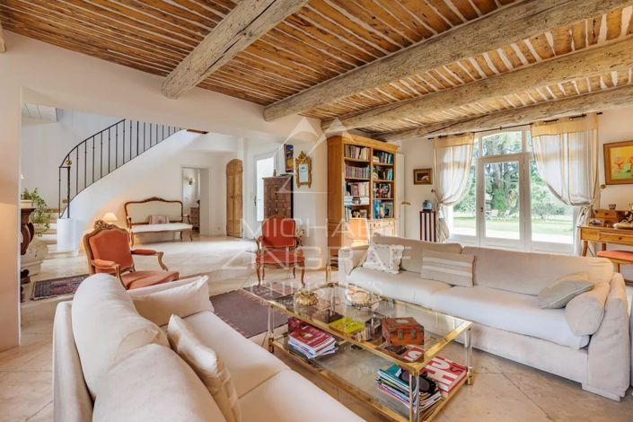 Image No.5-5 Bed House for sale