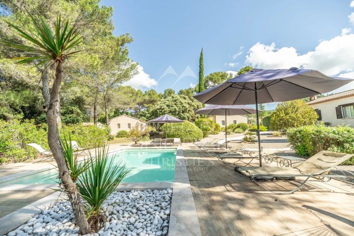 Image No.13-10 Bed House for sale