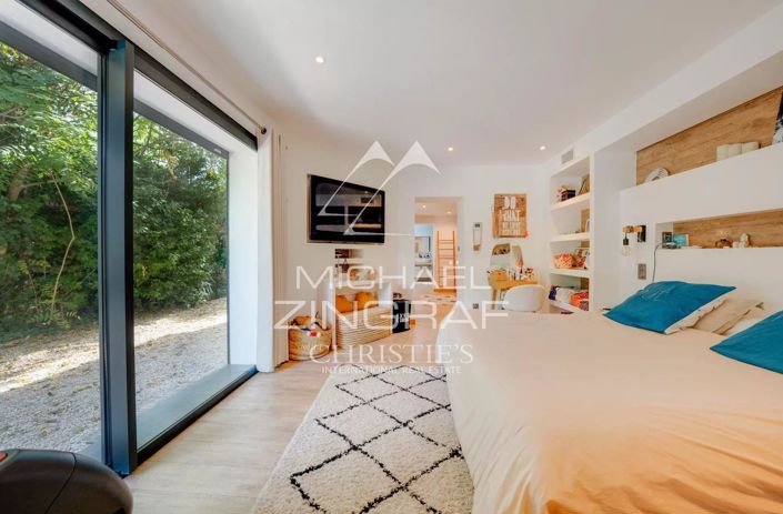 Image No.9-4 Bed House for sale