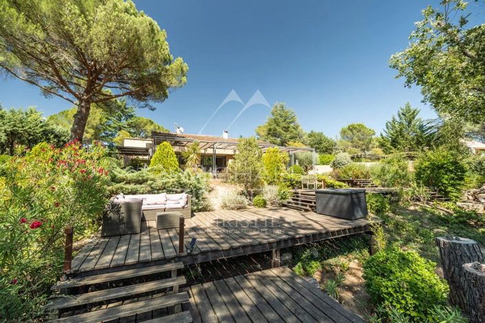 Image No.13-6 Bed House for sale