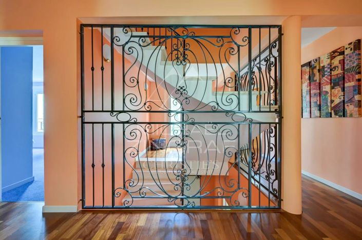 Image No.11-4 Bed House for sale