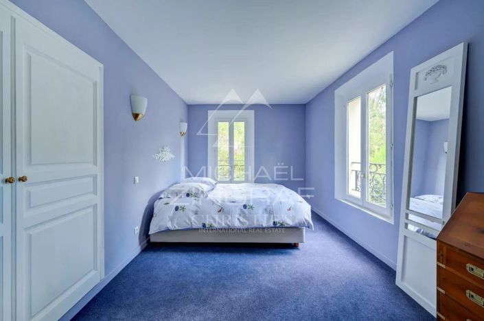 Image No.12-4 Bed House for sale