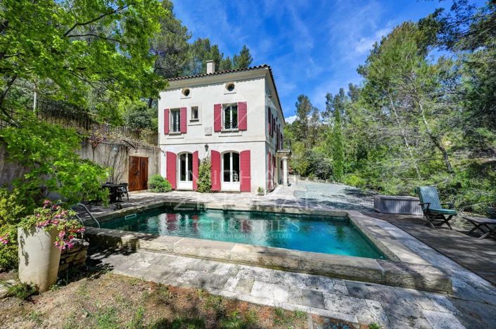 Image No.2-4 Bed House for sale