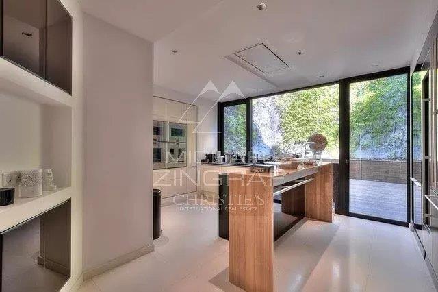 Image No.6-4 Bed House for sale