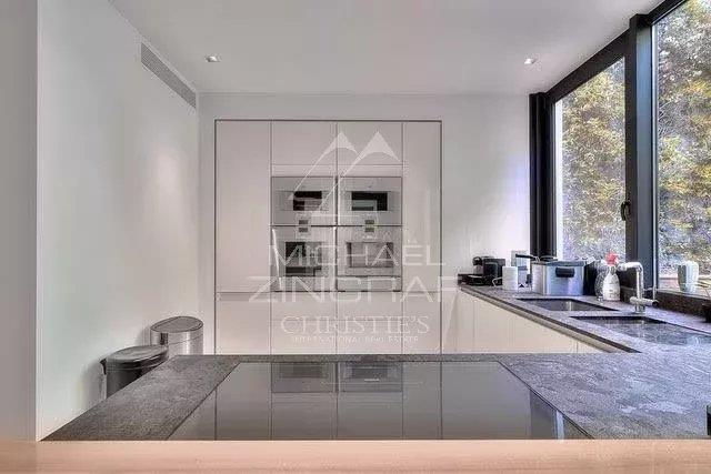 Image No.7-4 Bed House for sale