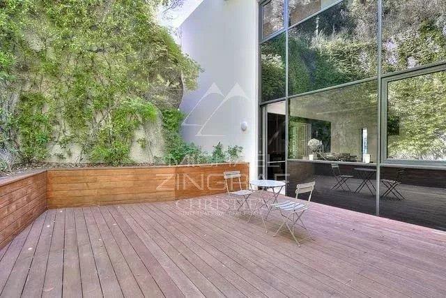 Image No.8-4 Bed House for sale