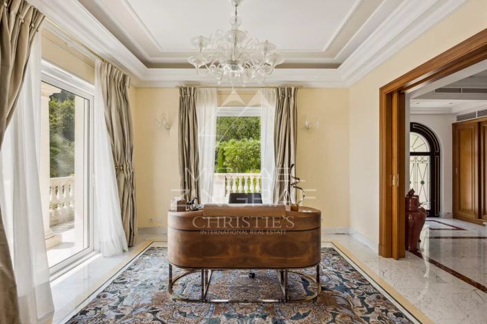 Image No.11-6 Bed House for sale