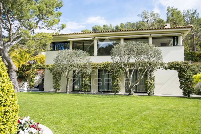 Image No.3-5 Bed House for sale