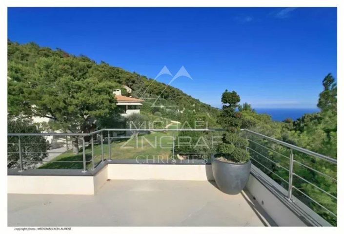 Image No.7-5 Bed House for sale